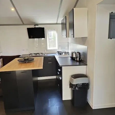 Mobil-home Jusqu'a 6 Places A Dame De Riez *